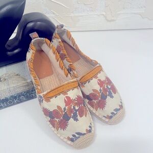 Tory Burch Floral Espadrilles - Cream size 7